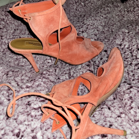 Peach Sexy thing pumps in size 8 - Picture 2 of 8